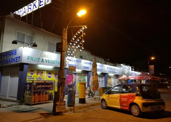 Siamese Vila Paralimni